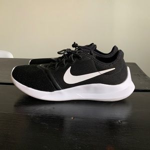 Nike VH2 runners
